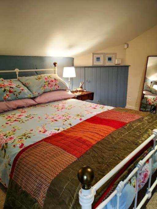 Riverside Cottage At Logwood Mill Ballyclare 外观 照片