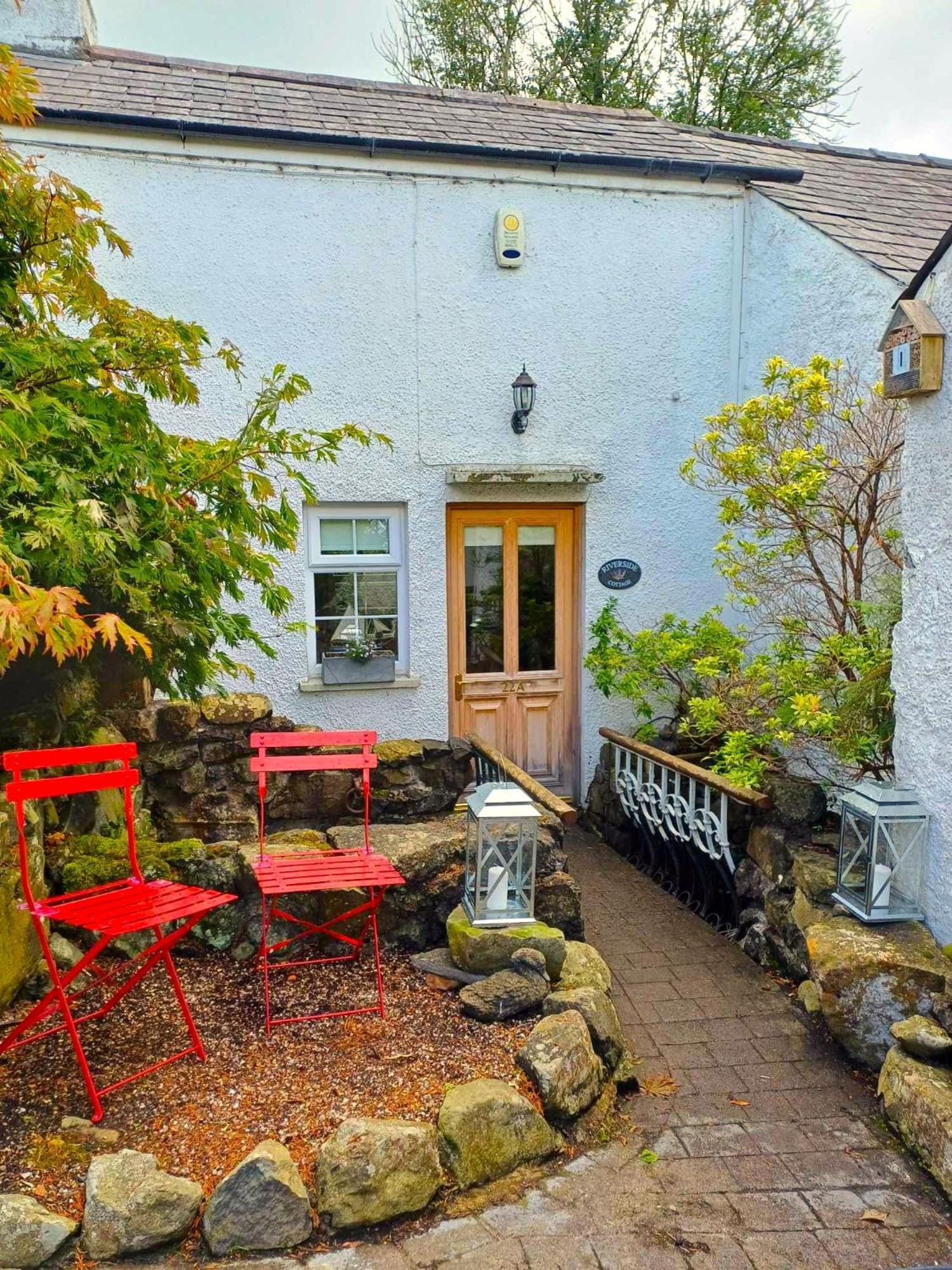 Riverside Cottage At Logwood Mill Ballyclare 外观 照片